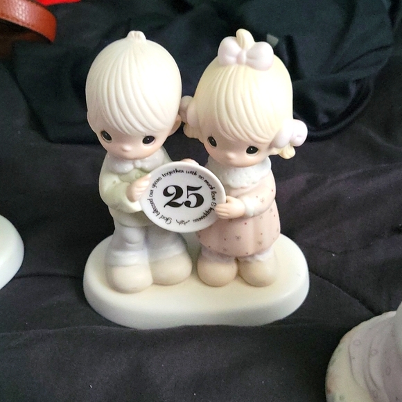 Precious moments figurines black Friday ⚫️ - Picture 9 of 15